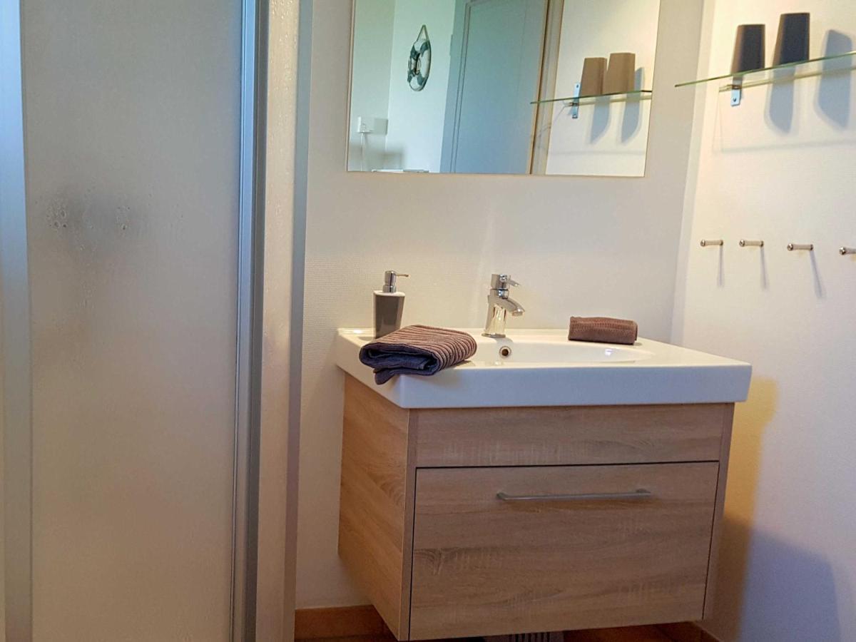 Ferienwohnung Im Roten Haus Stahlbrode ภายนอก รูปภาพ